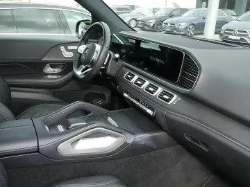 GLE 300 d 4M AMG DISTRONIC PANO AHK 360 AIRMATIC