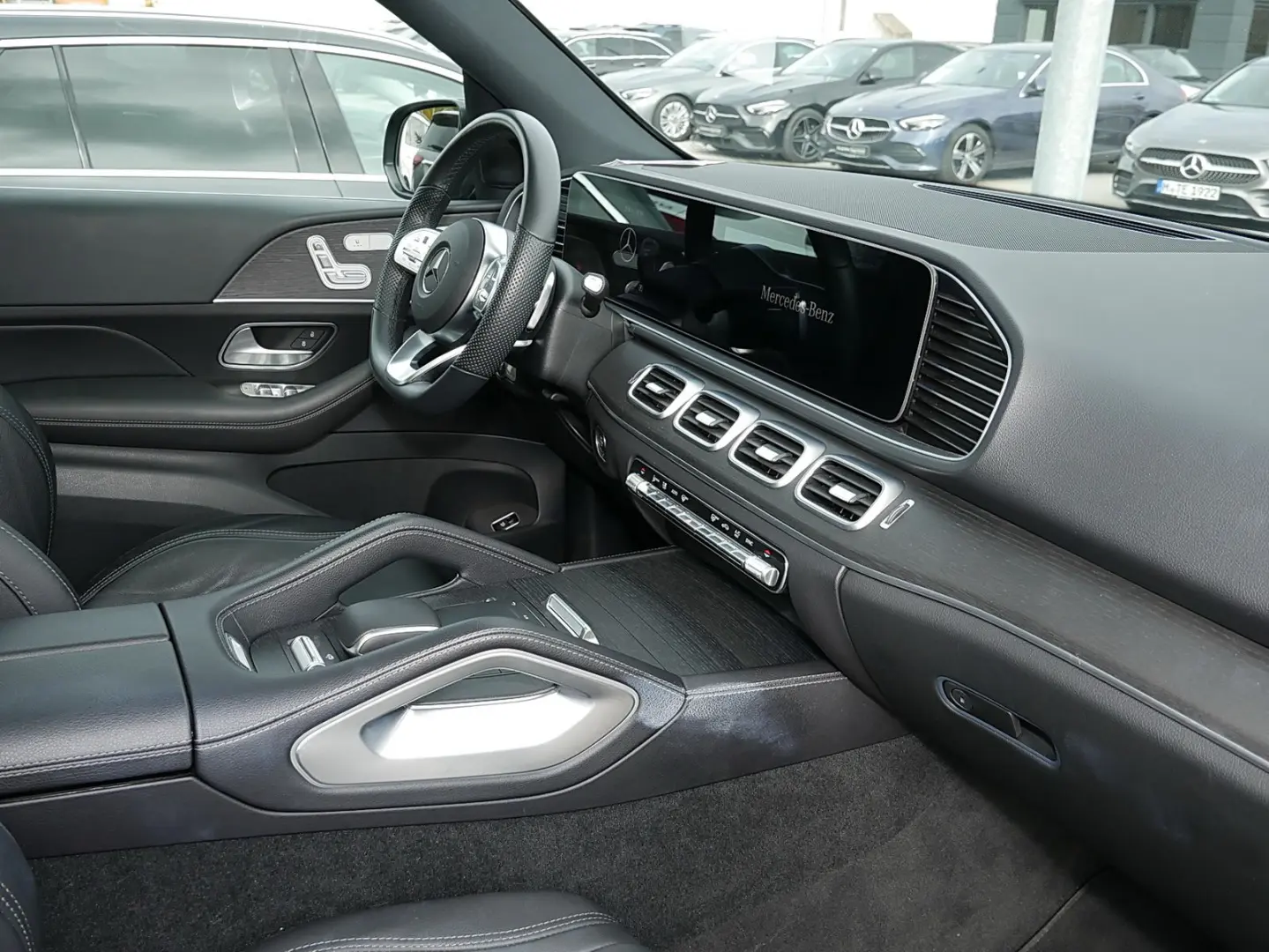 GLE 300 d 4M AMG DISTRONIC PANO AHK 360 AIRMATIC