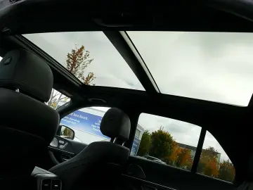 GLE 300 d 4M AMG DISTRONIC PANO AHK 360 AIRMATIC