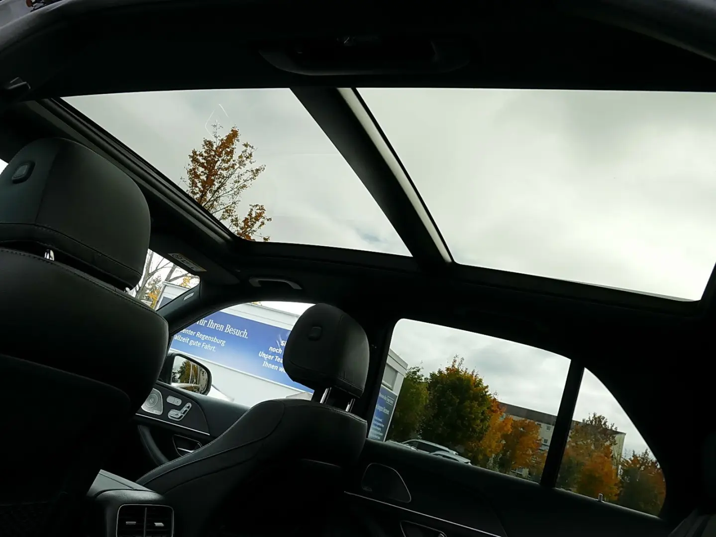 GLE 300 d 4M AMG DISTRONIC PANO AHK 360 AIRMATIC