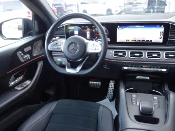 GLE 300 d Coupe AMG NIGHT PANO ACC BURMESTER 360