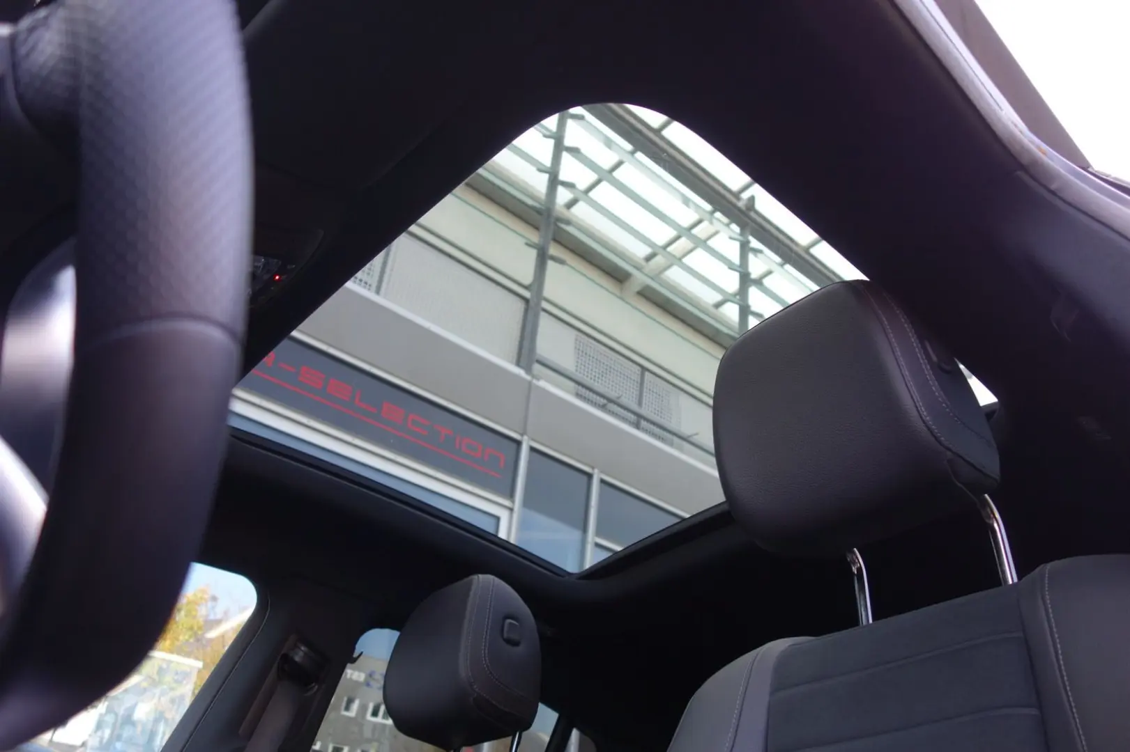 GLE 300 d Coupe AMG NIGHT PANO ACC BURMESTER 360