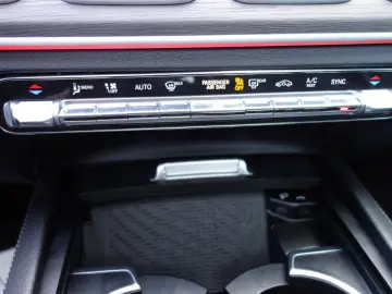 GLE 300 d Coupe AMG NIGHT PANO ACC BURMESTER 360