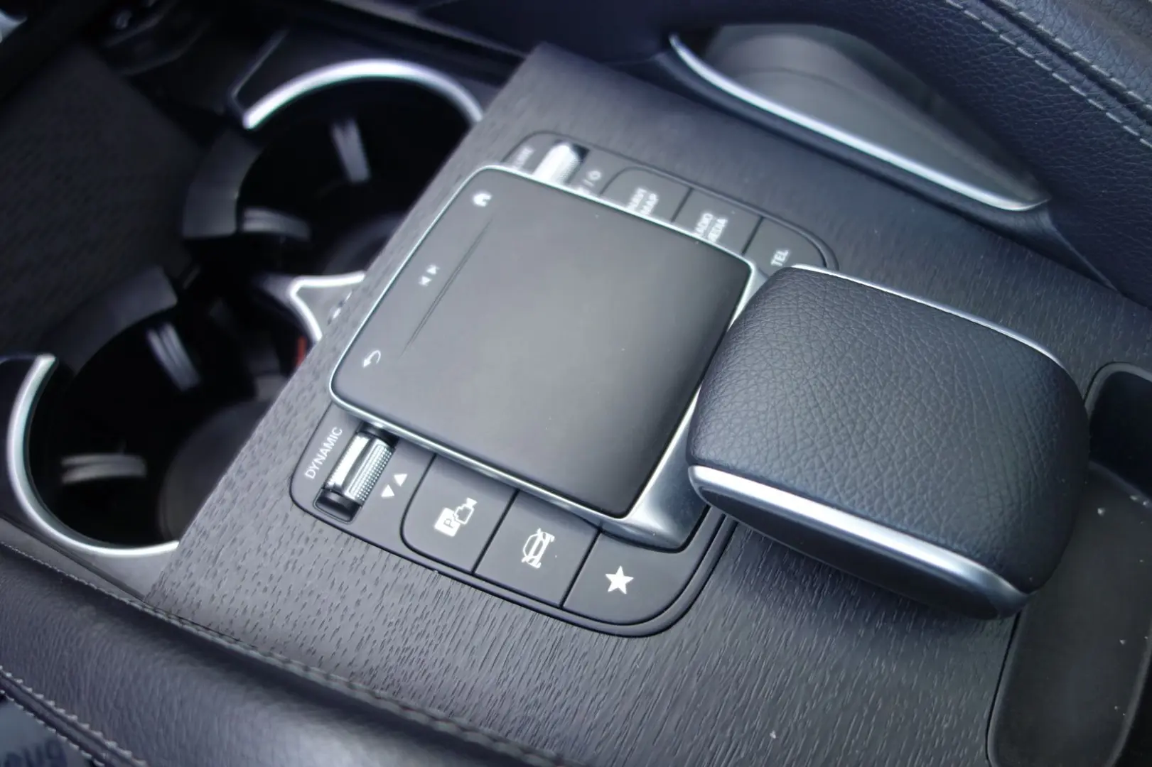 GLE 300 d Coupe AMG NIGHT PANO ACC BURMESTER 360