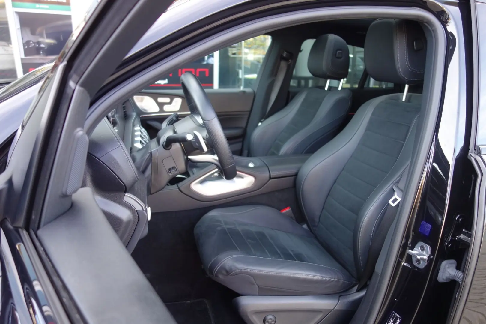 GLE 300 d Coupe AMG NIGHT PANO ACC BURMESTER 360