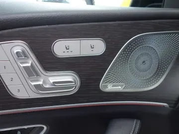 GLE 300 d Coupe AMG NIGHT PANO ACC BURMESTER 360