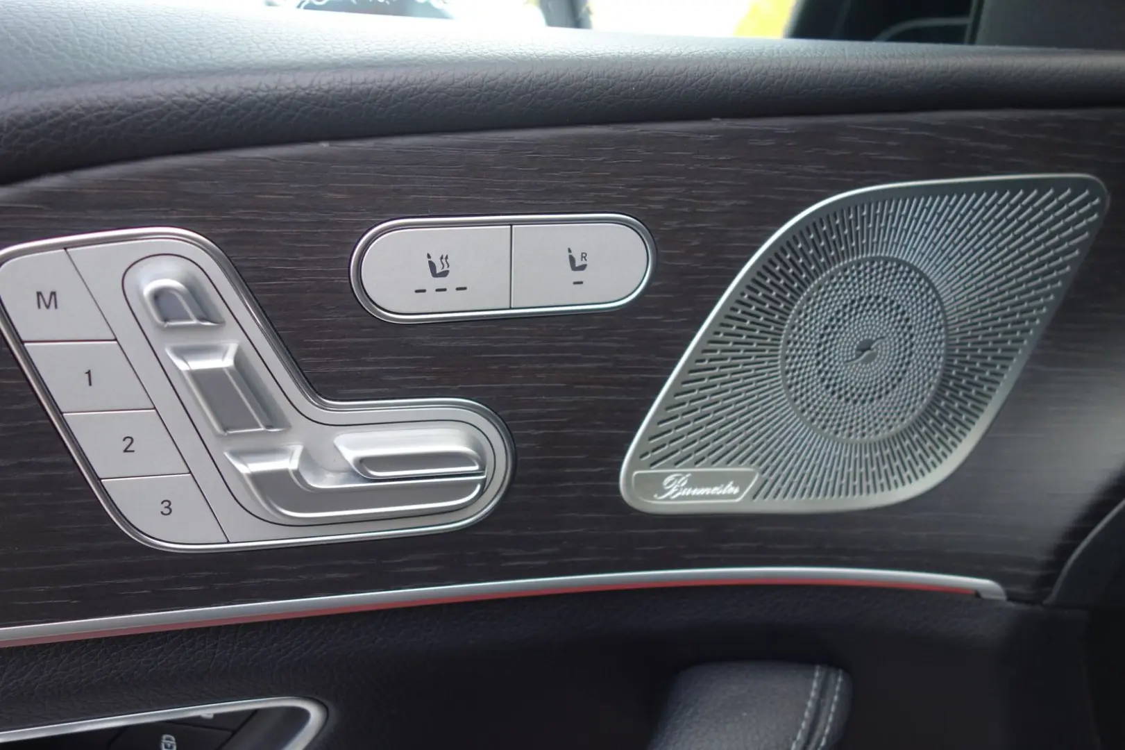 GLE 300 d Coupe AMG NIGHT PANO ACC BURMESTER 360