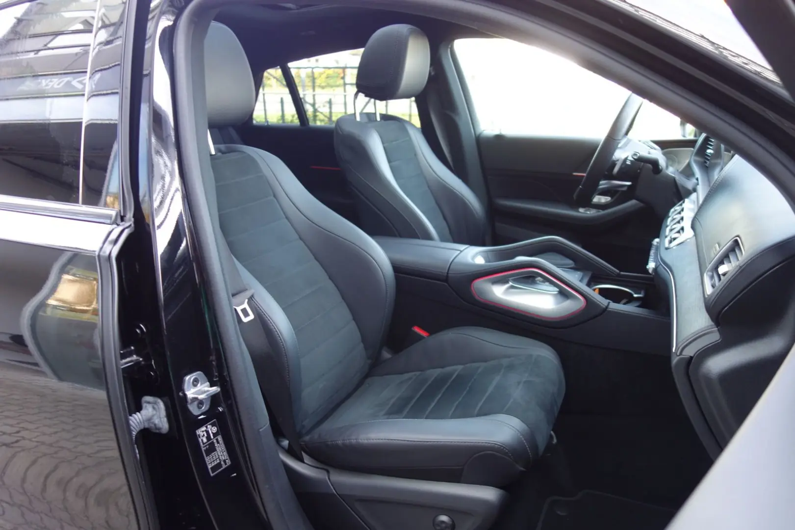 GLE 300 d Coupe AMG NIGHT PANO ACC BURMESTER 360