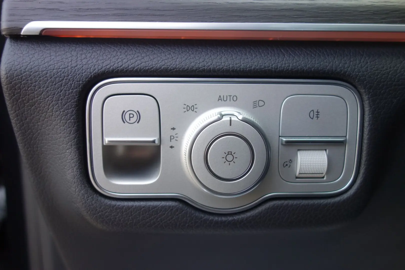 GLE 300 d Coupe AMG NIGHT PANO ACC BURMESTER 360