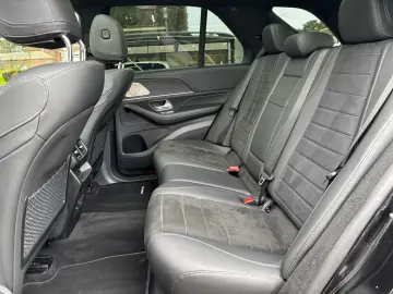 GLE 300 d 4M AMG Line Pano AHK Burm Fahreras 21