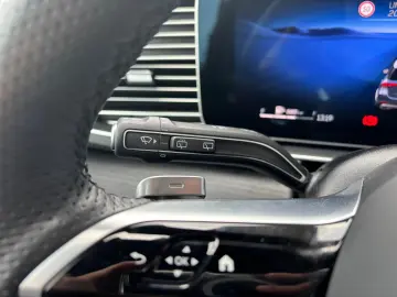 GLE 300 d 4M AMG Line Pano AHK Burm Fahreras 21