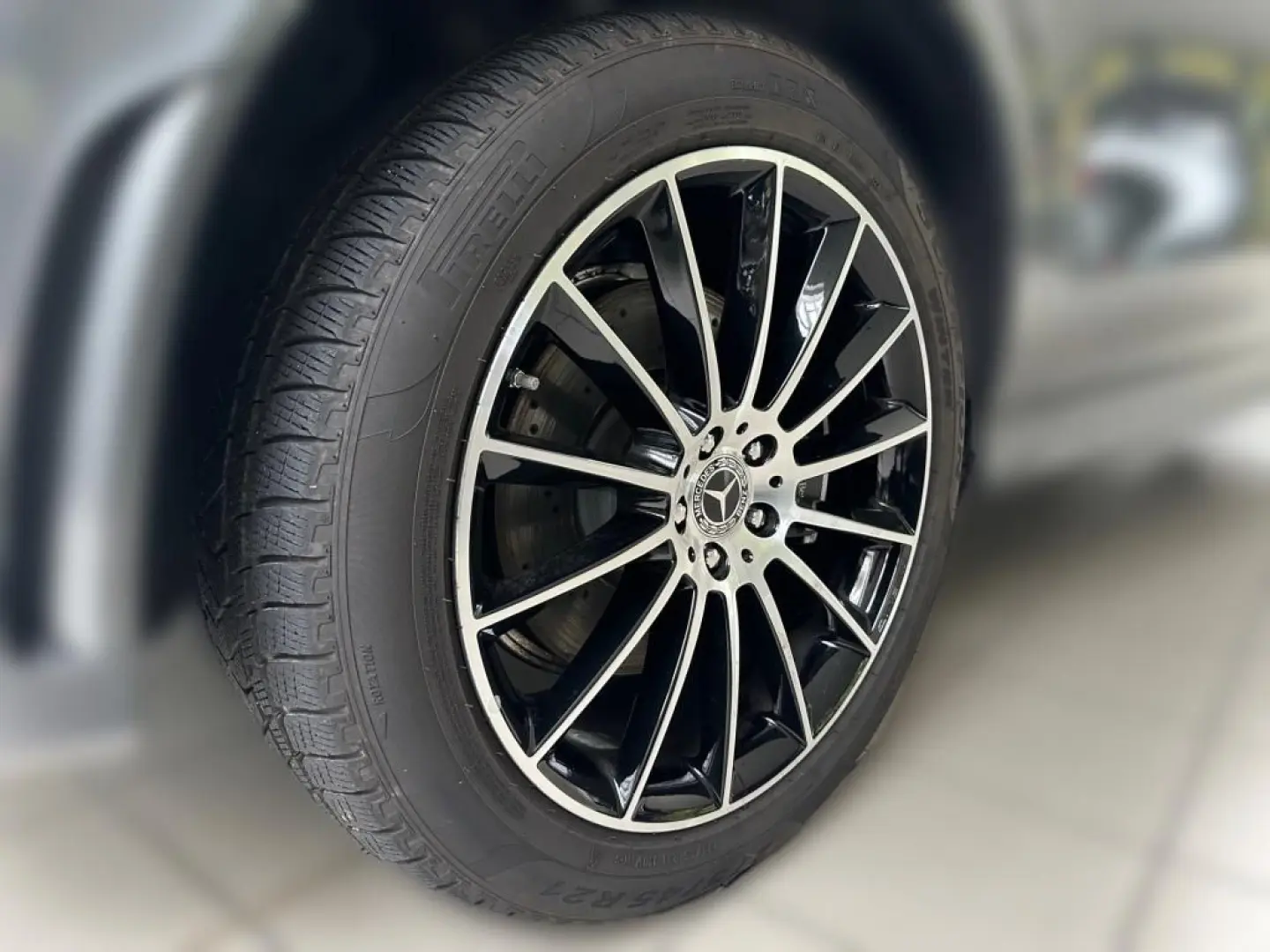 GLE 300 d 4M AMG Night MBEAM BURM DISTR PANO AHK