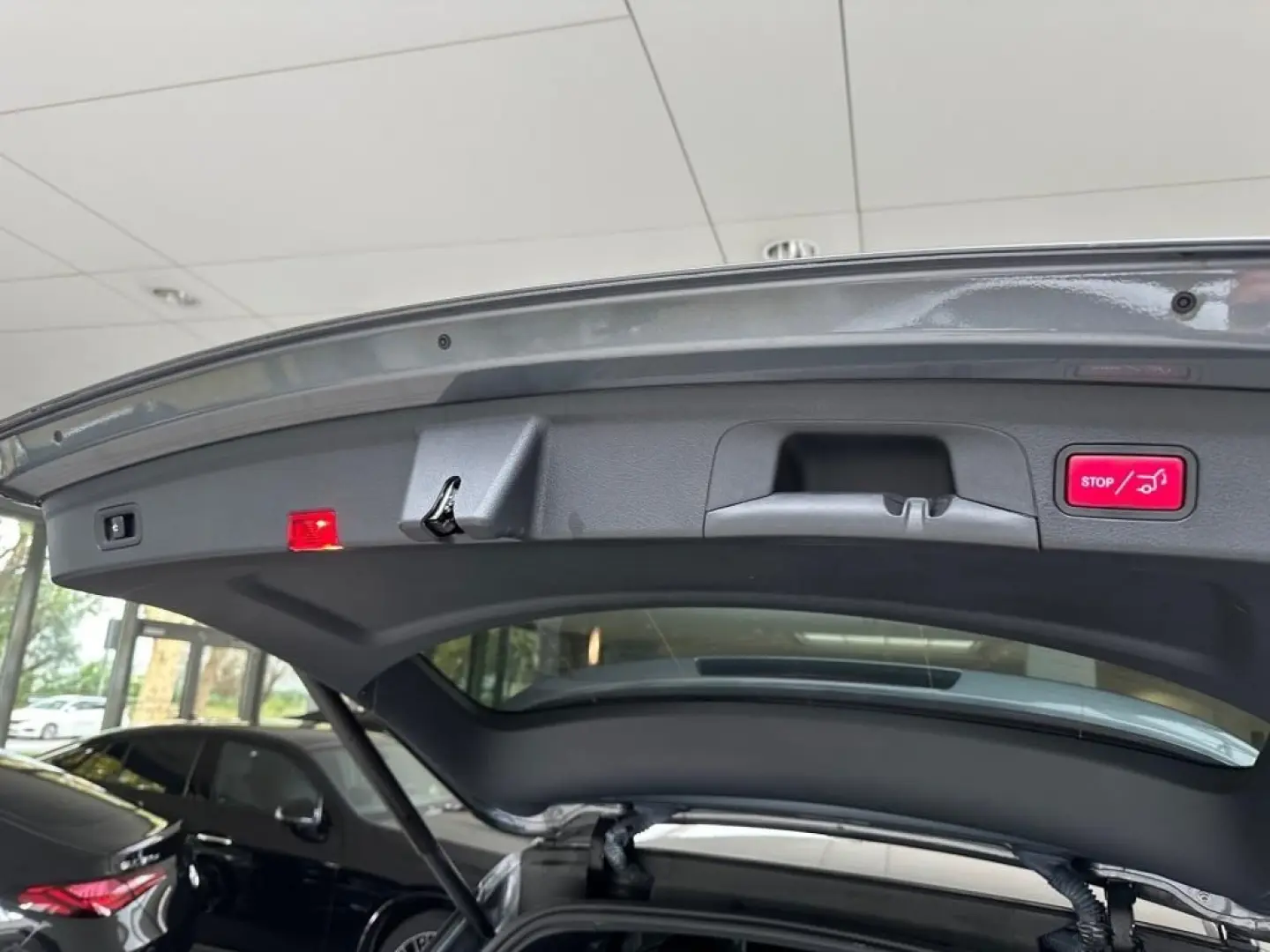 GLE 300 d 4M AMG Night MBEAM BURM DISTR PANO AHK