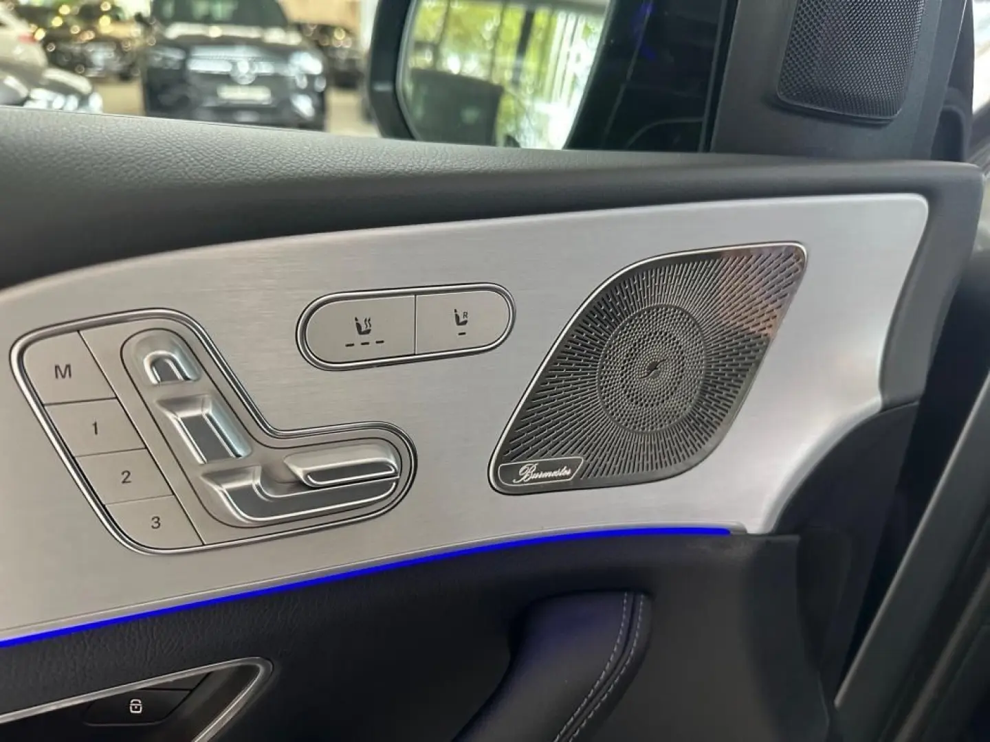 GLE 300 d 4M AMG Night MBEAM BURM DISTR PANO AHK