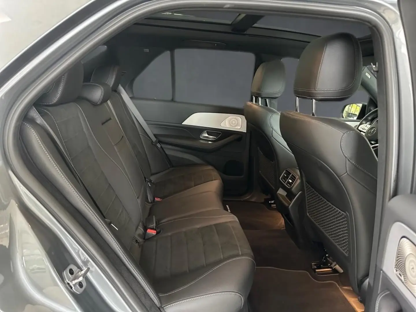 GLE 300 d 4M AMG Night MBEAM BURM DISTR PANO AHK