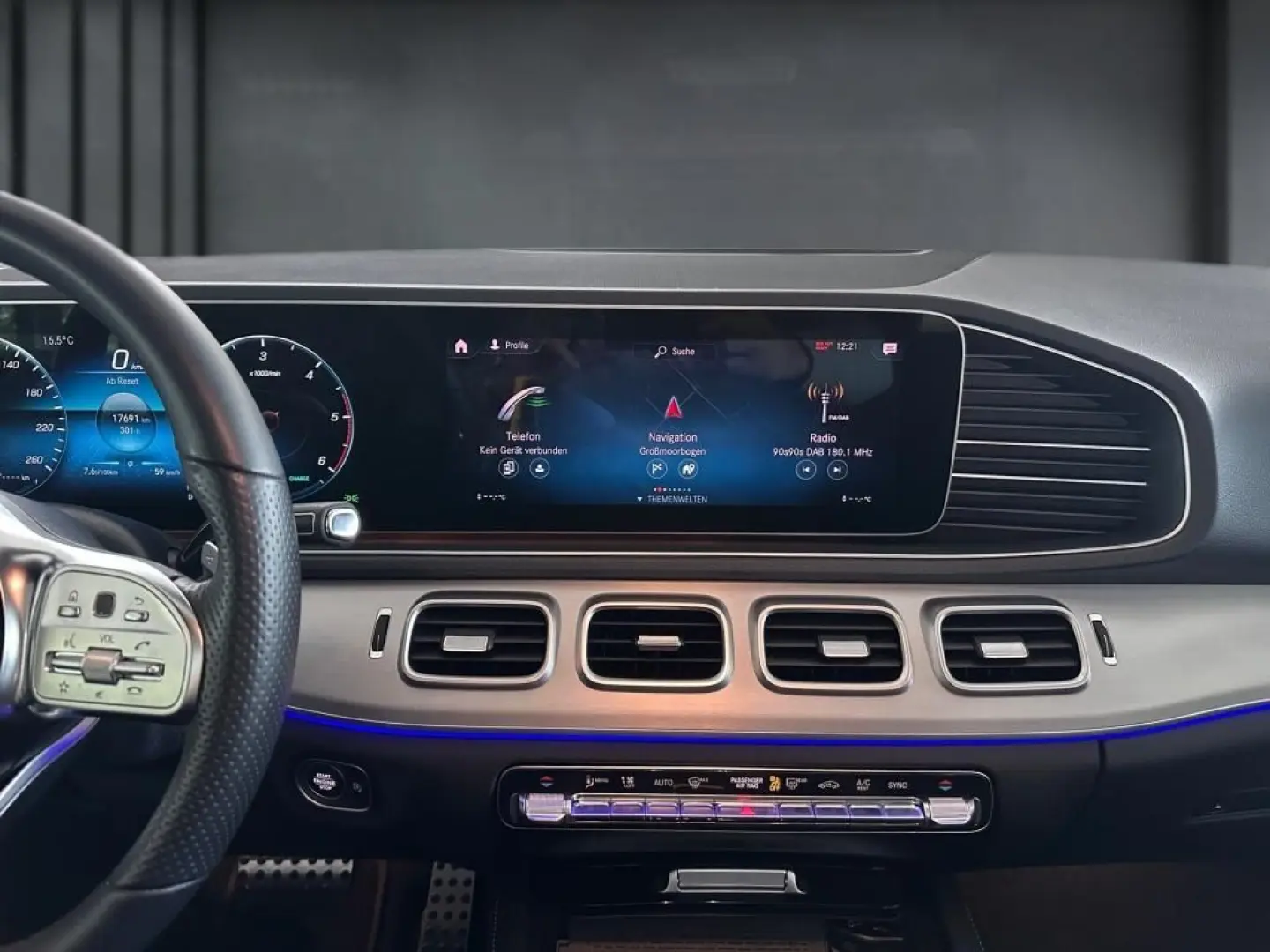 GLE 300 d 4M AMG Night MBEAM BURM DISTR PANO AHK