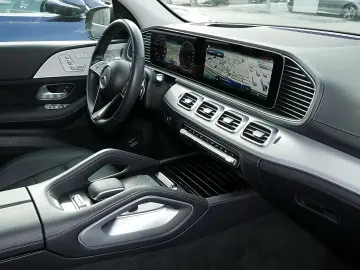 GLE 400 e 4M AMG DIST PANO HUD AHK AIRMATIC 360