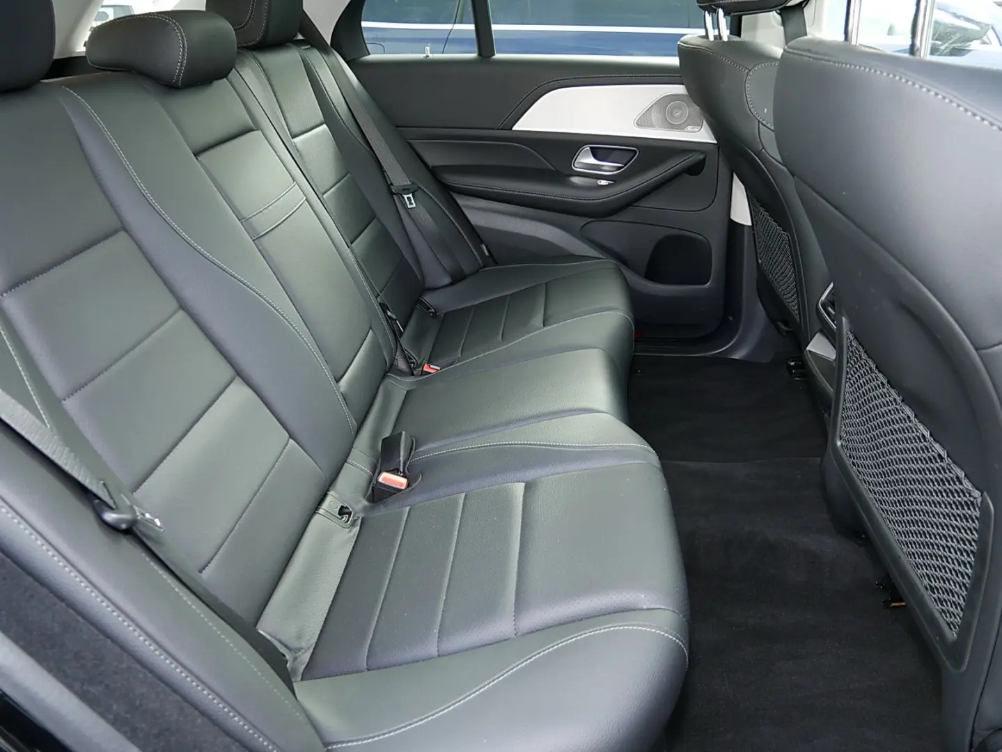 GLE 400 e 4M AMG DIST PANO HUD AHK AIRMATIC 360