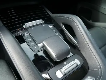 GLE 400 e 4M AMG DIST PANO HUD AHK AIRMATIC 360