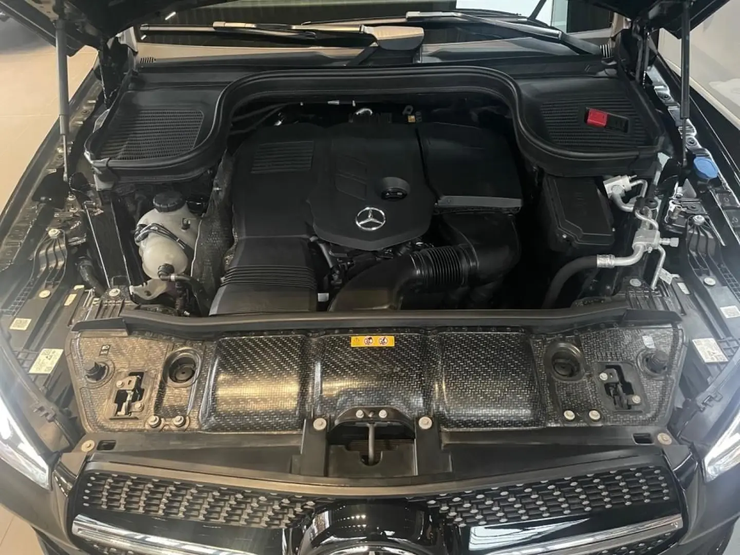GLE 300 d 4M AMG NIGHT PANO AHK MEMORY AIRMATIC