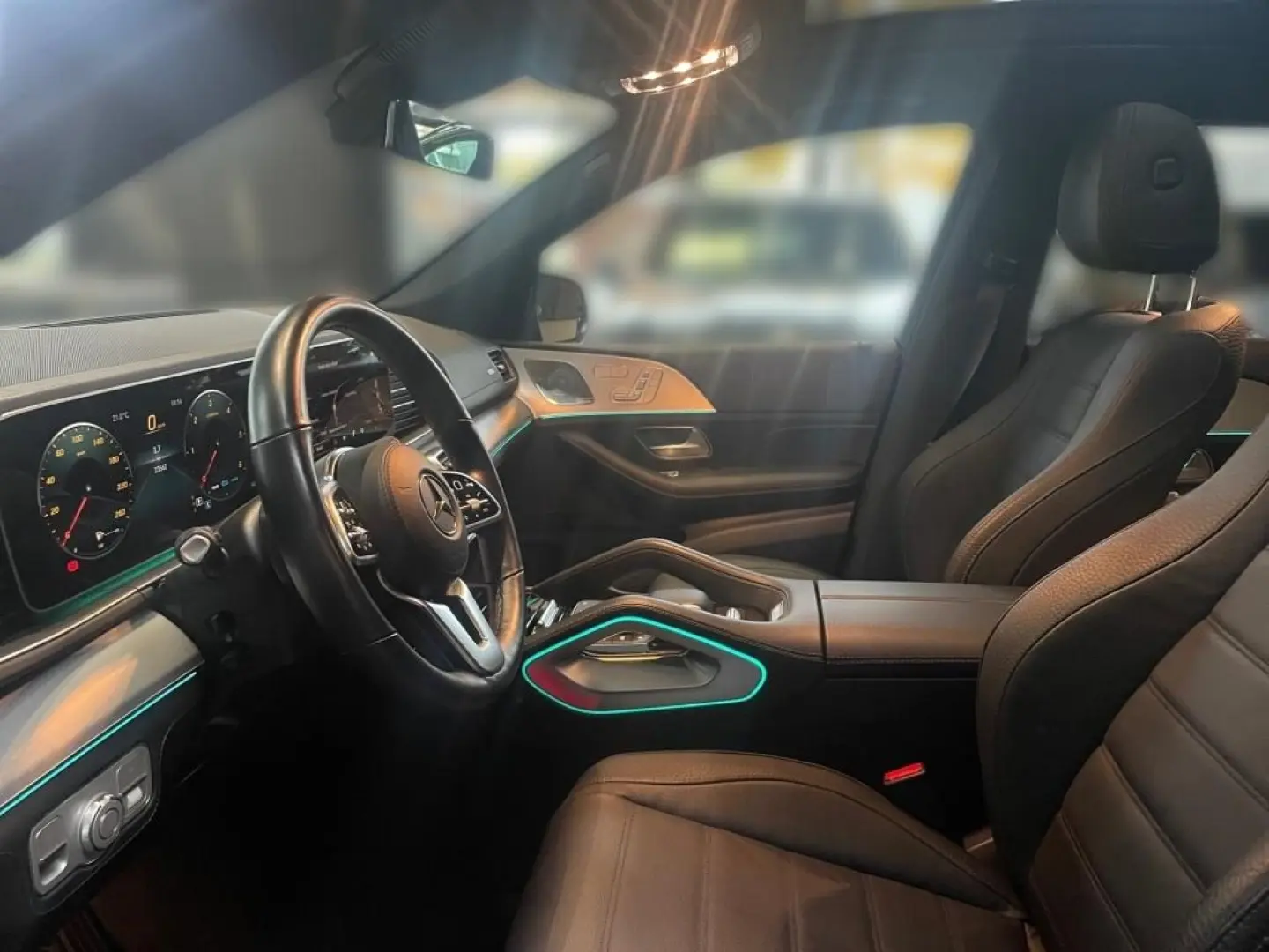 GLE 300 d 4M AMG NIGHT PANO AHK MEMORY AIRMATIC