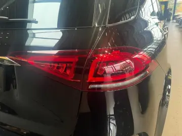 GLE 300 d 4M AMG NIGHT PANO AHK MEMORY AIRMATIC