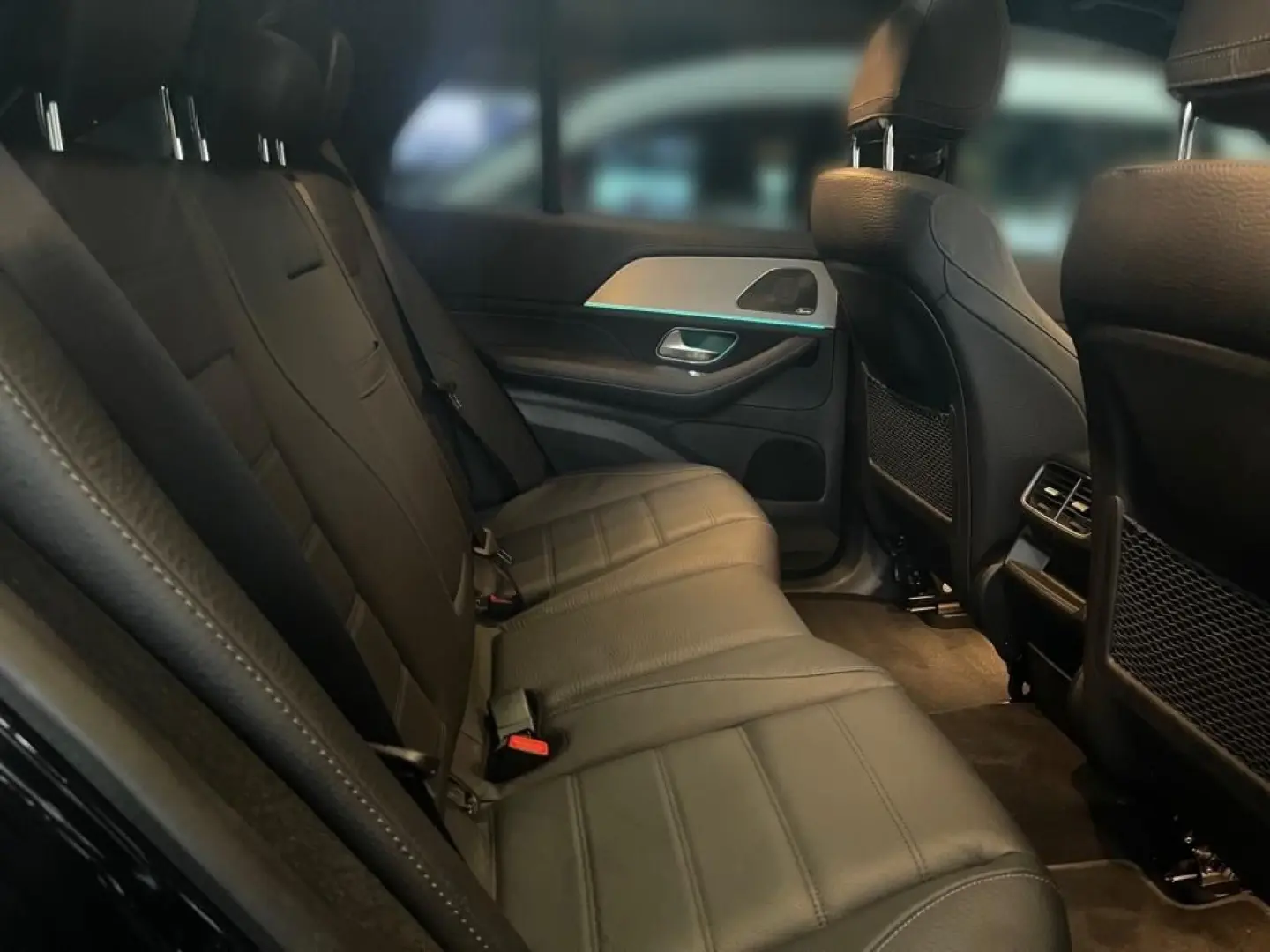 GLE 300 d 4M AMG NIGHT PANO AHK MEMORY AIRMATIC