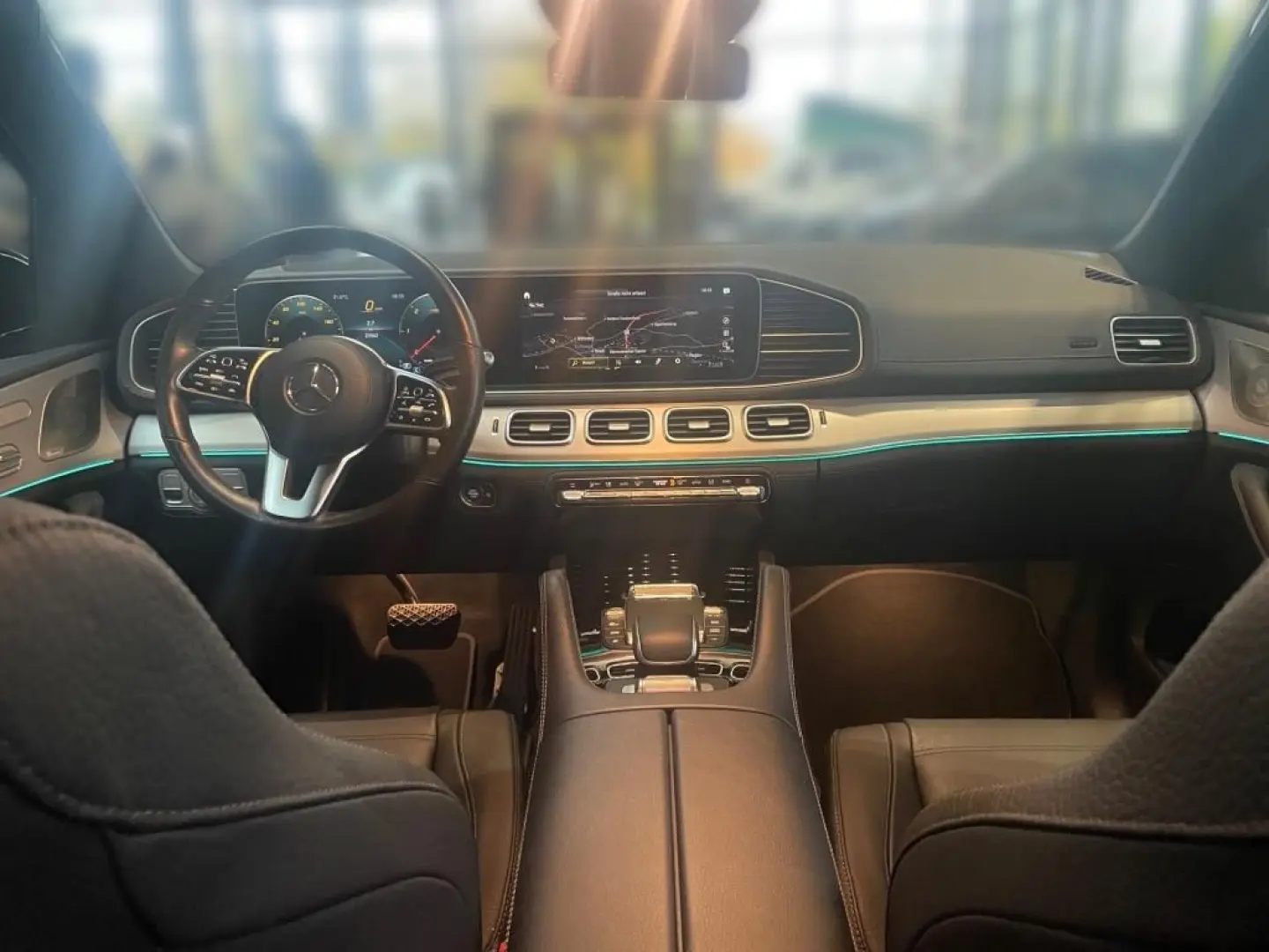 GLE 300 d 4M AMG NIGHT PANO AHK MEMORY AIRMATIC