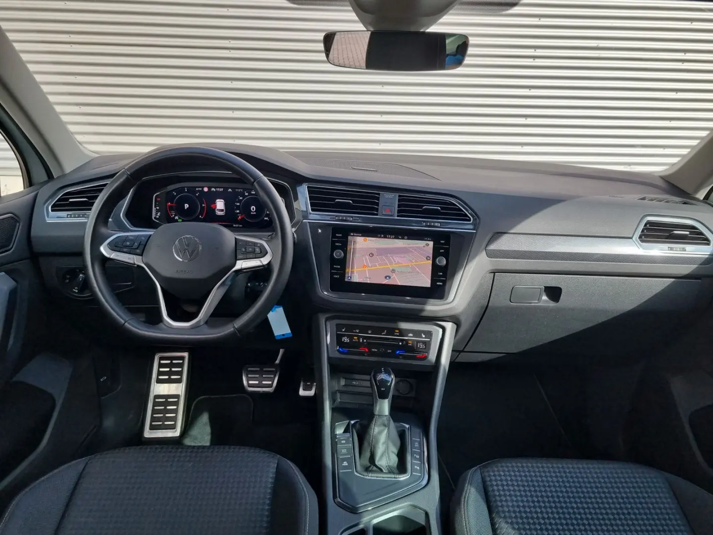 Tiguan 2.0 TDI DSG United AHK MATRIX ACC KAMERA