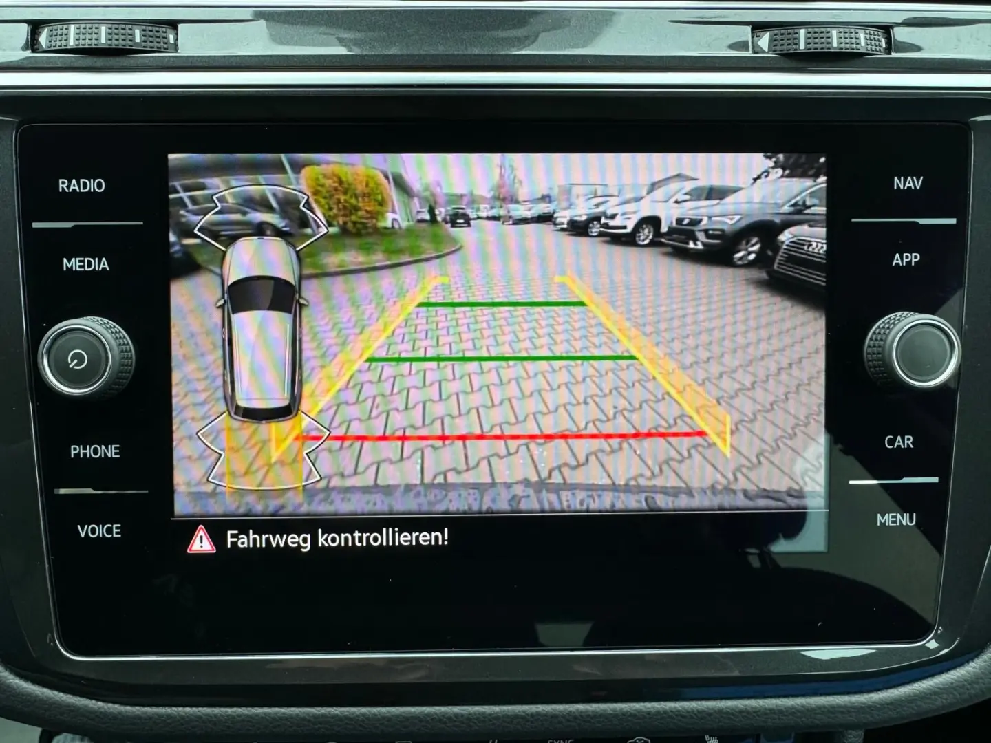 Tiguan 2.0 Elegance 4Mot Virtual Kamera ACC Navi