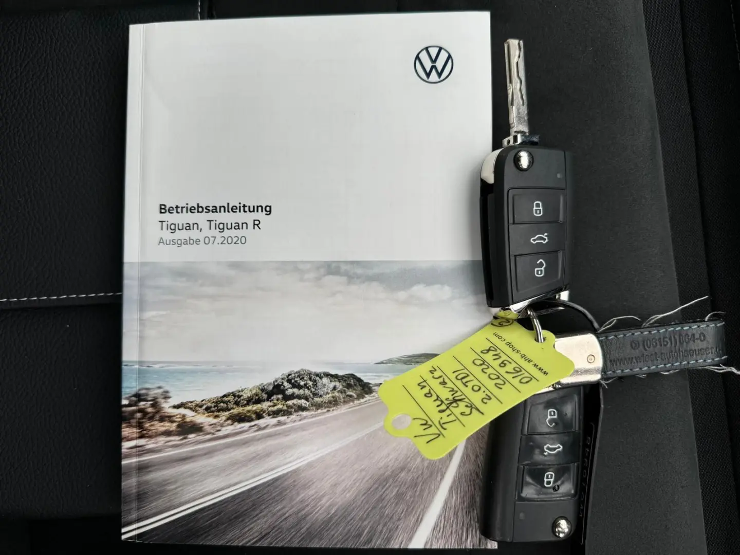 Tiguan 2.0 Elegance 4Mot Virtual Kamera ACC Navi