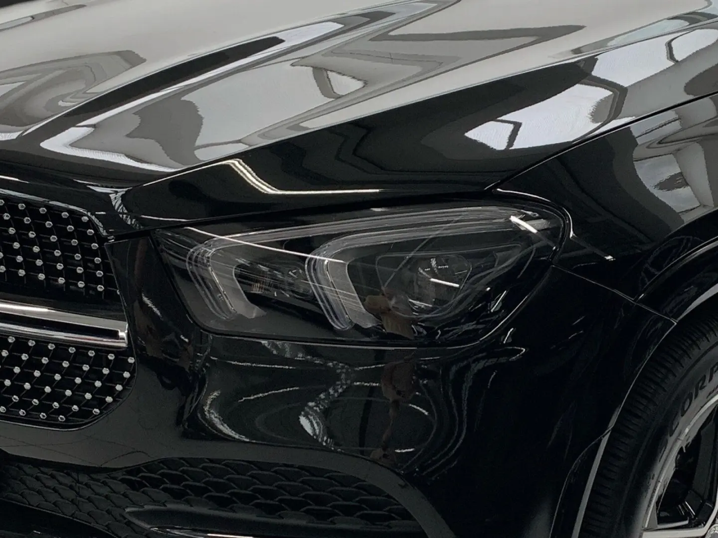 GLE 300 d 4M  AMG NIGHT AHK MEMO PANO 360  SHZ