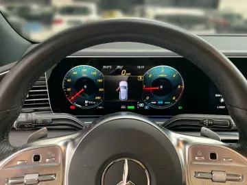 GLE 300 d 4M  AMG NIGHT AHK MEMO PANO 360  SHZ