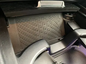 GLE 300 d 4M  AMG NIGHT AHK MEMO PANO 360  SHZ