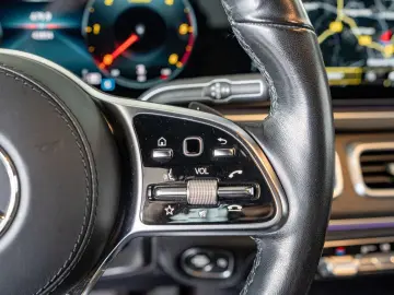 GLE 400 d 4M AMG Sport Exclusive AHK Pano SHD Ka