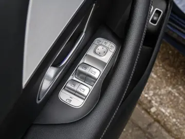 GLE 400 e 4MATIC  AMG KEYL DISTR NAVI MBeam PANO