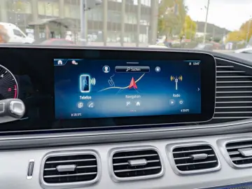 GLE 300 d 4M AMG-Sport Pano HUD AHK Night 22'