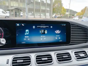 GLE 300 d 4M AMG-Sport Pano HUD AHK Night 22'