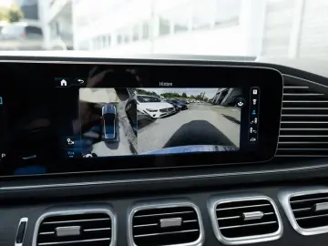 GLE 300 d 4M AMG-Sport Pano HUD Distr Night 21'