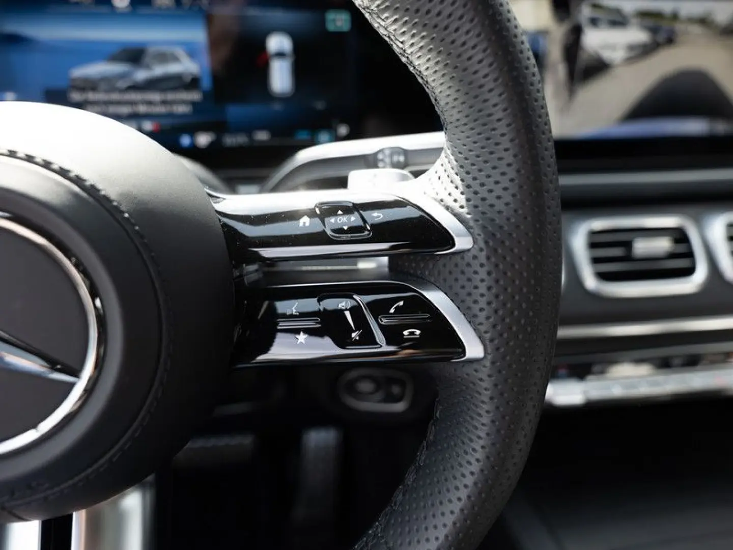 GLE 300 d 4M AMG-Sport Pano HUD Distr Night 21'