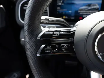GLE 300 d 4M AMG-Sport Pano HUD Distr Night 21'