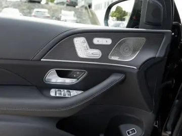 GLE 300 d 4M AMG-Sport Pano HUD Distr Night 21'