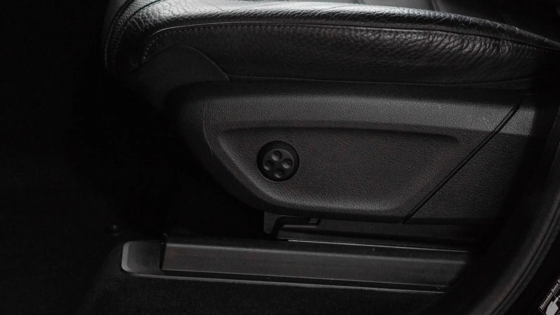 GLE 350 d AMG 4M TOT 360  LUFT SPUR PANO BURMEST