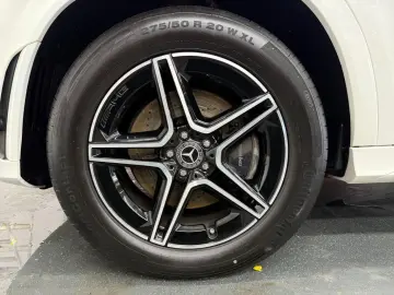 GLE 400 d 4Matic 9G-TRONIC AMG Line PANO ACC