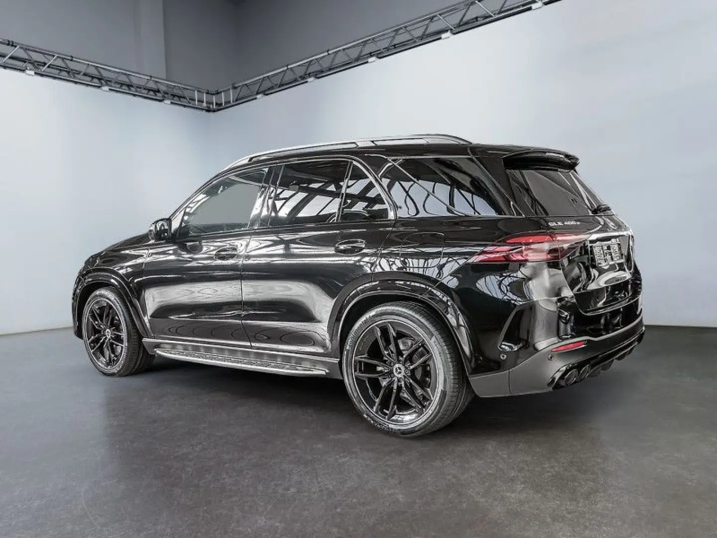 GLE 400 e 4M BURM AMG PREMIUM NIGHT DISTR PANO