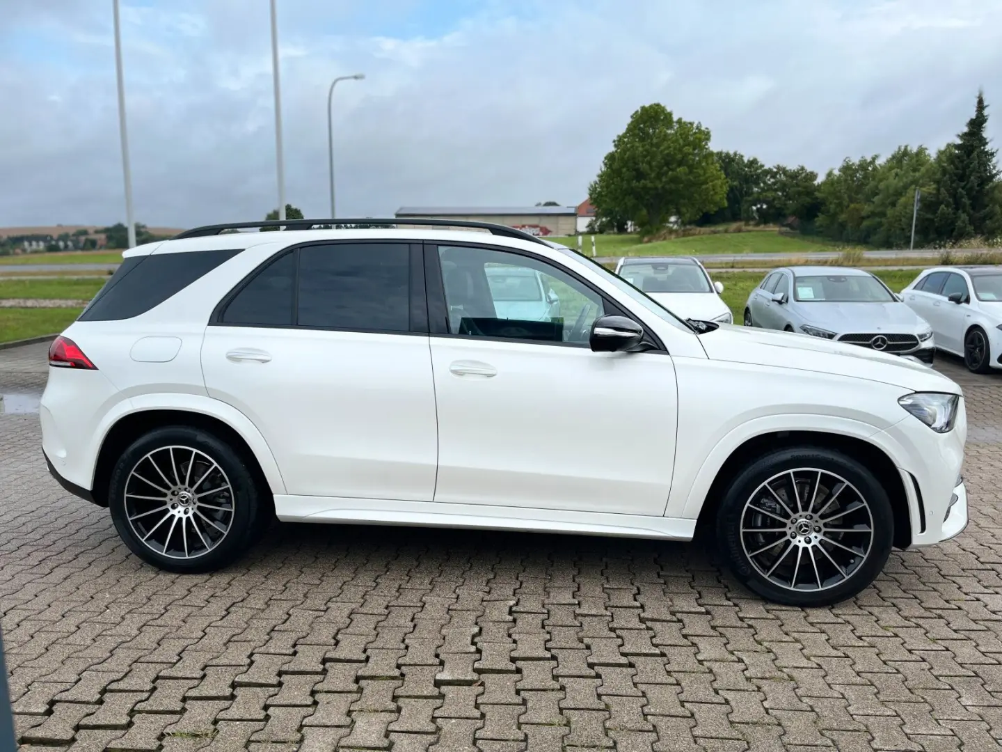 GLE 400 d 4M AMG Night AHK Multib Distr HUD Pano