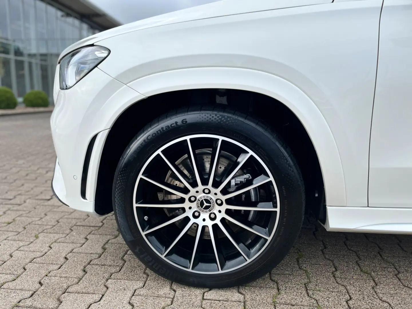 GLE 400 d 4M AMG Night AHK Multib Distr HUD Pano