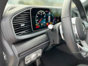 GLE 400 d 4M AMG Night AHK Multib Distr HUD Pano