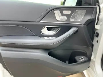 GLE 400 d 4M AMG Night AHK Multib Distr HUD Pano