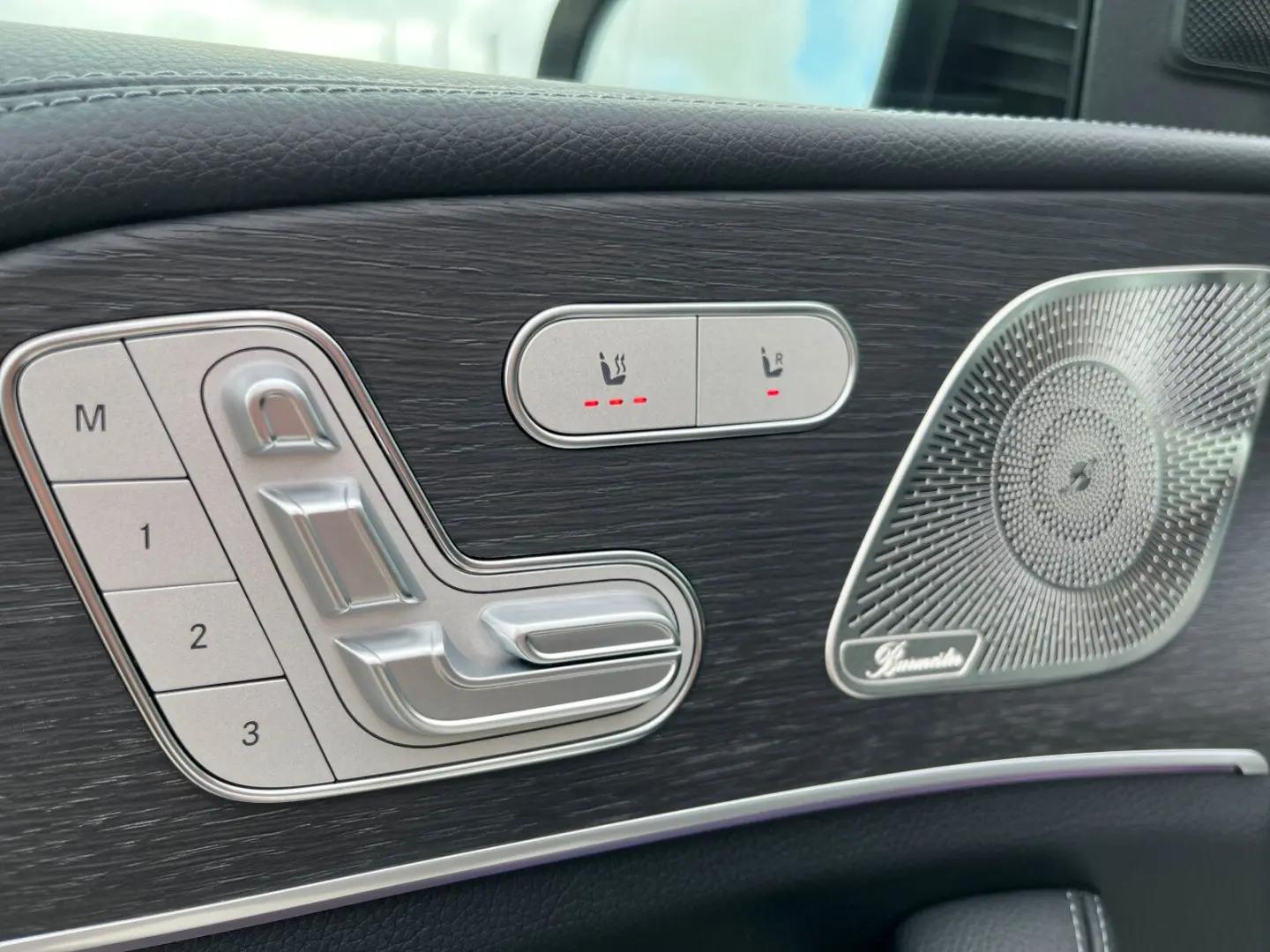 GLE 400 d 4M AMG Night AHK Multib Distr HUD Pano